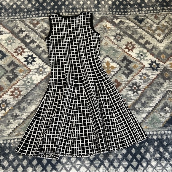 The Limited Checkered Windowpane Sweater Dress Drop Waist Stretch Knit Office - Picture 4 of 13